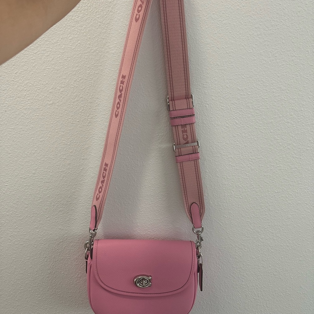 COACH
Willow Saddle Bag with Interchangeable Strap - Picture 3 of 3